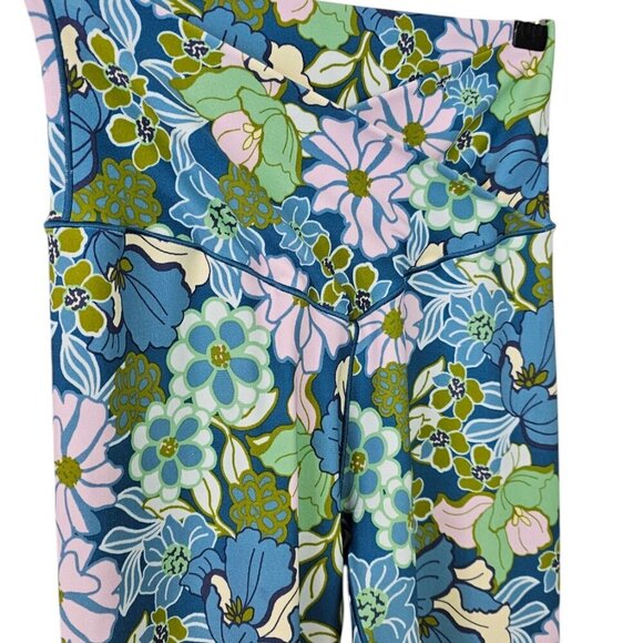 Aerie Real Me Crossover Waist 7/8 Leggings, Floral, Stretch, Size Medium - Picture 6 of 9